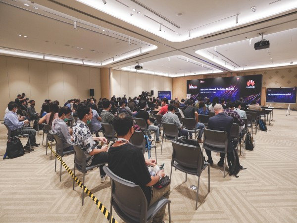 Telecoms industry spotlights urgency for sub-3GHz all spectrum to be 5G compatible