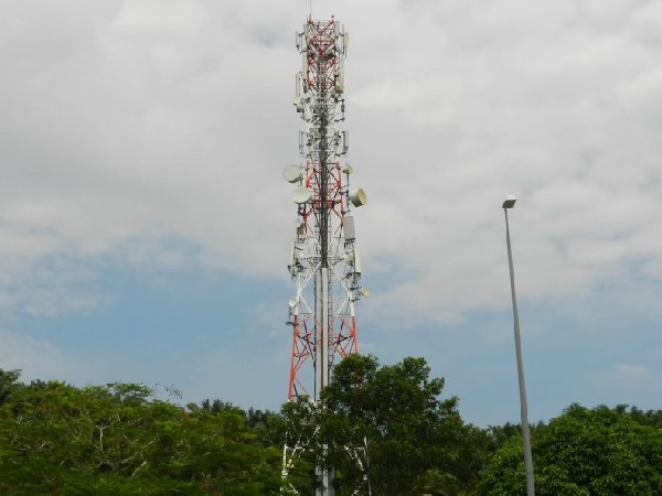 Abu Dhabi SWF buys stake in SE-Asia telecom towers platform