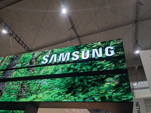 Smartphone market stagnates amid volatile start to 2025