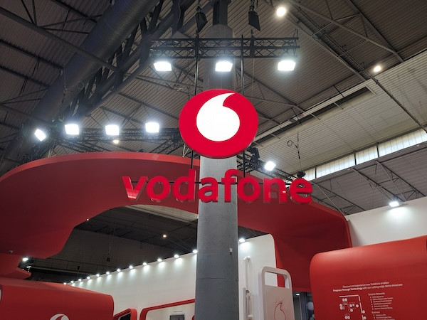 Vodafone to plug connectivity black spots with satellite 