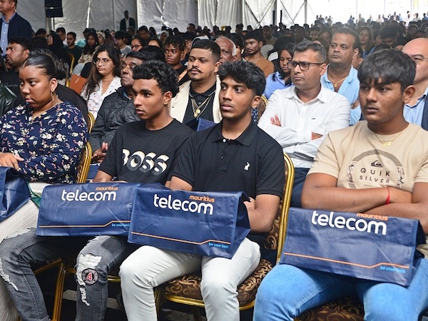 Mauritius provides free mobile internet for 18-25-year-olds