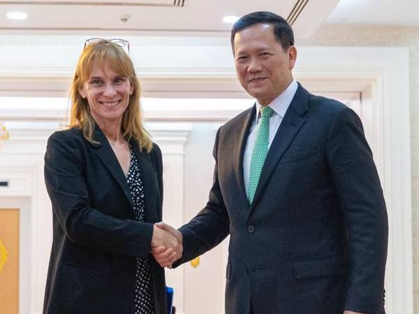 SpaceX-Starlink meets Cambodian officials for investment talks