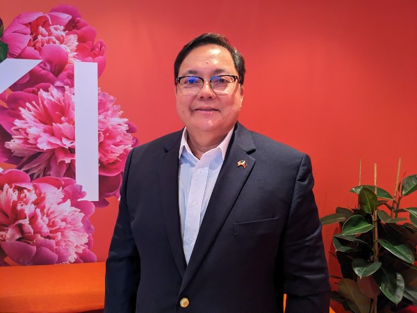 Now Telecom chairman demands even playing field 