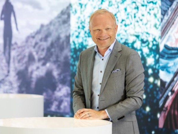 Nokia appoints Intel AI head as new CEO