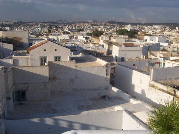 Tunisia sets mobile ID deadline for investors