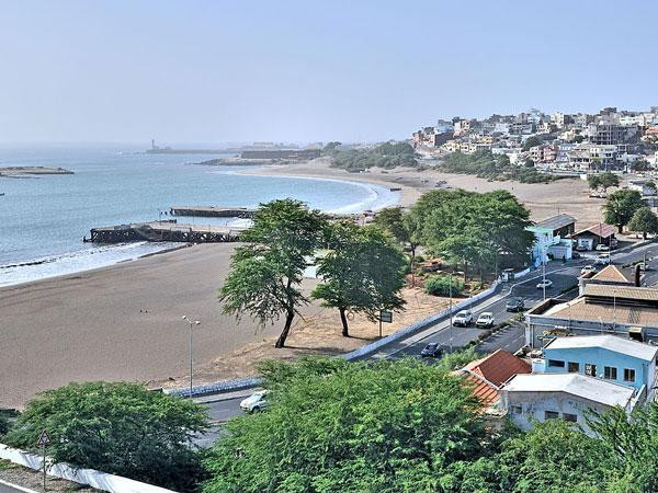 Cape Verde switches off TV to switch on 4G