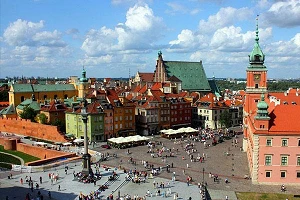 Iliad makes bid for UPC Poland; Play and Orange hit with legal action