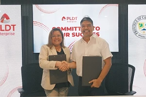 PLDT Enterprise connects Camarines Sur govt with Starlink