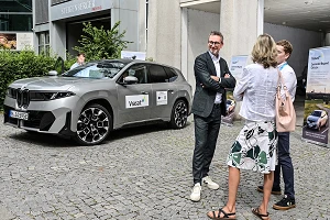 Viasat and BMW demonstrate integrated satellite voice calls for connected vehicles