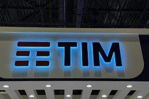 TIM SA explores buyback of fibre unit stake in Brazil